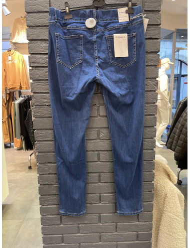 P681 Jean slim taille...