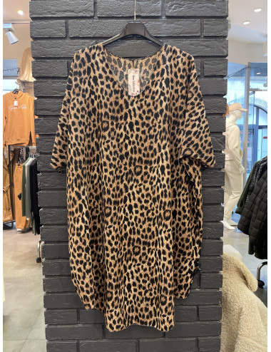 R843 Robe style tunique col...
